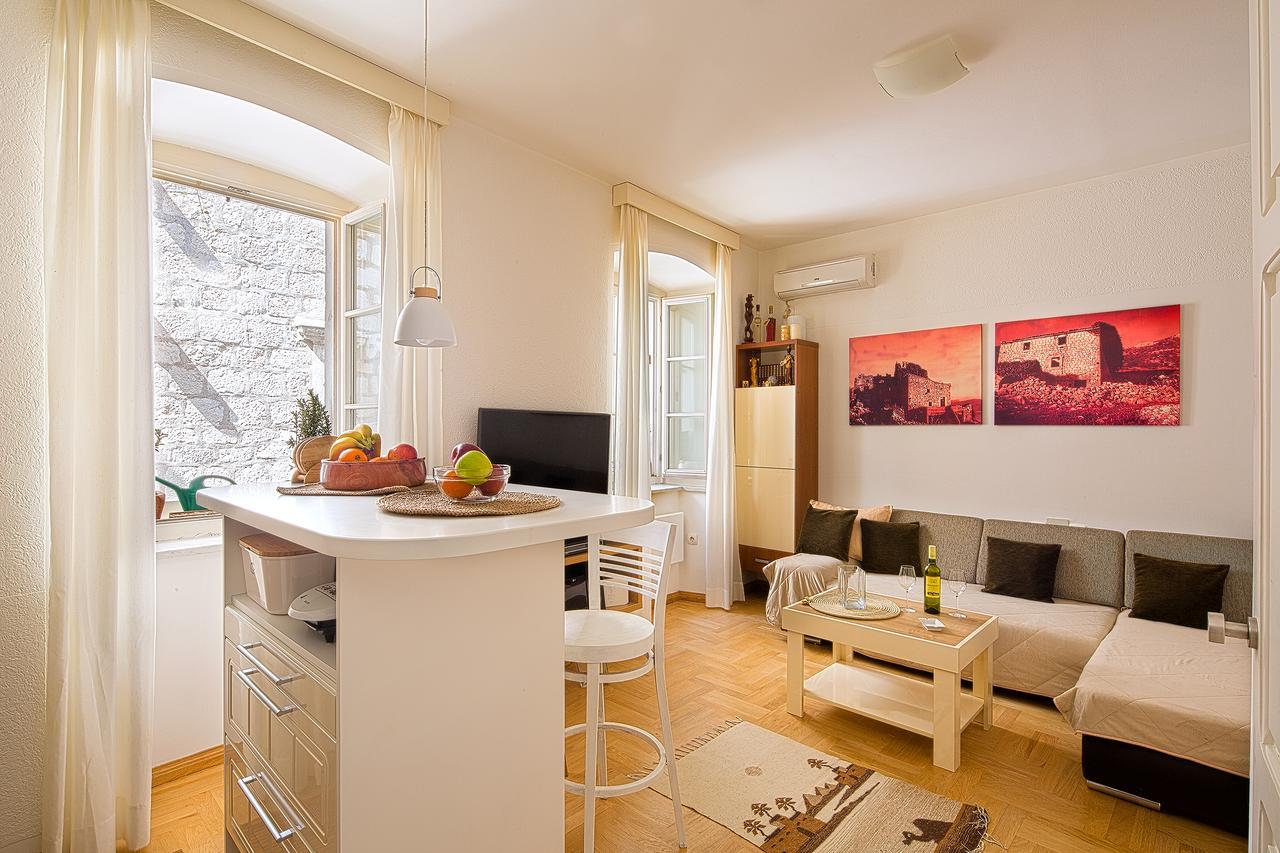 Portun Apartment บุดวา ภายนอก รูปภาพ